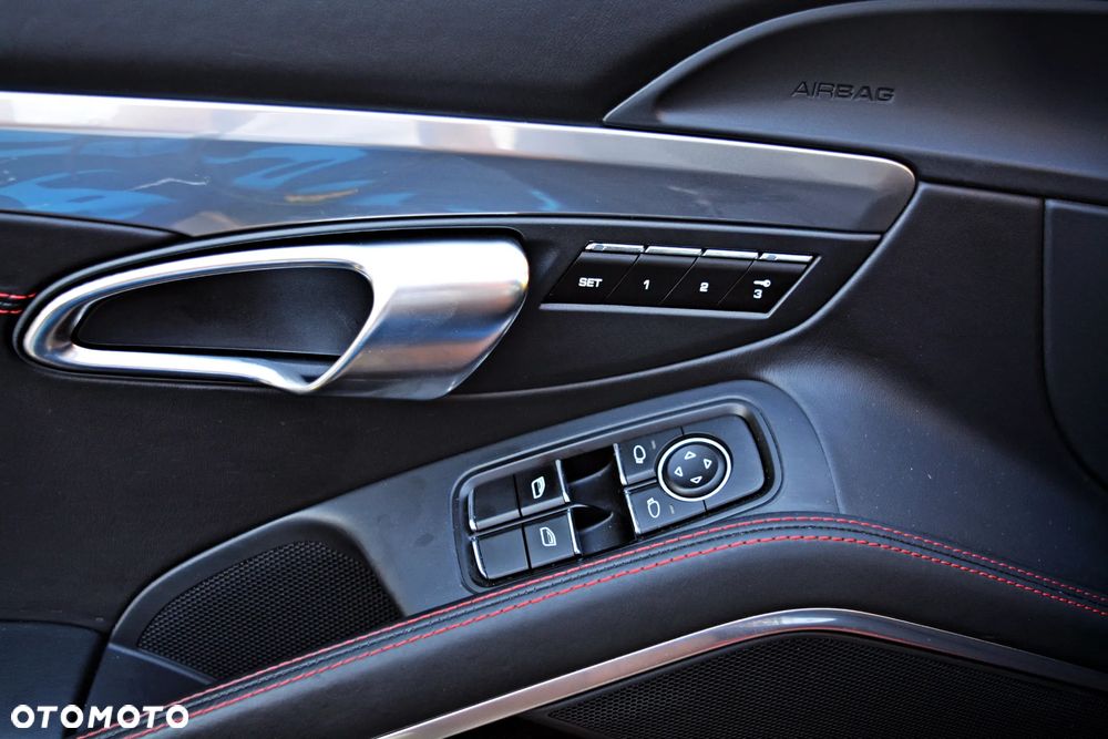 Porsche 911 Carrera S PDK - 19