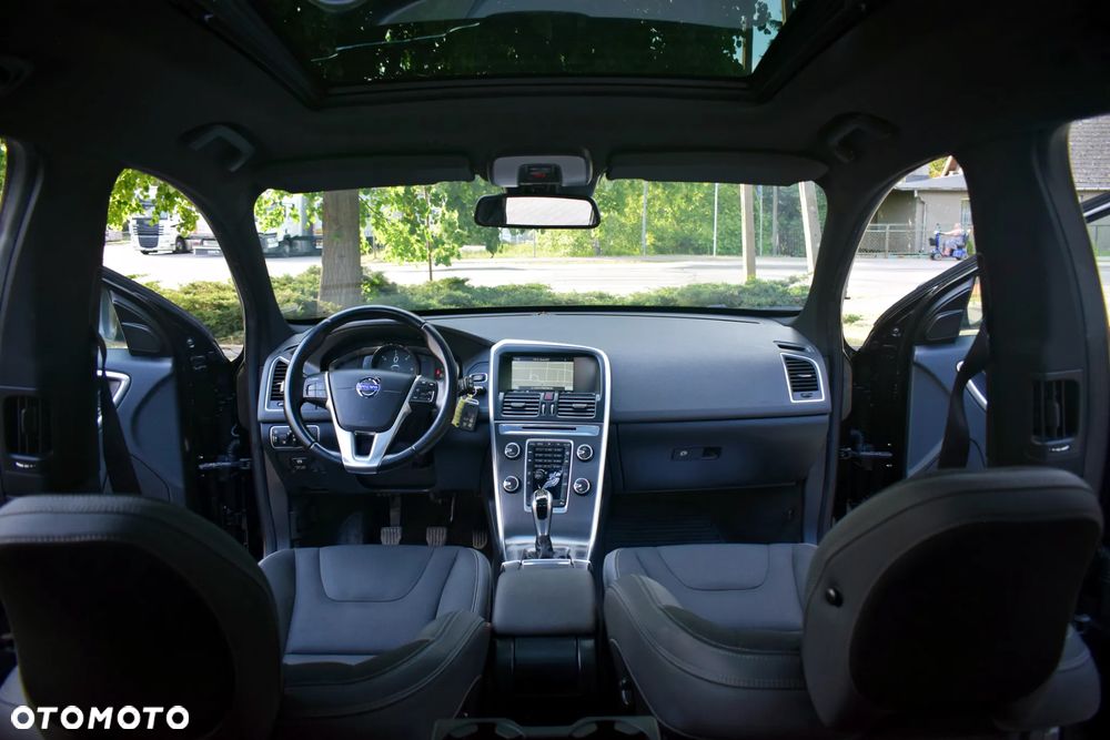 Volvo XC 60 D4 Drive-E Momentum - 31