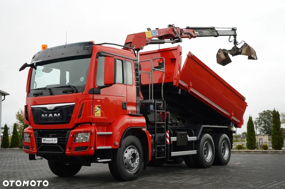 MAN TGS 26.400 / 6x4 / WYWROTKA 2 STRONNA  + HDS HMF 1530 K2  / HYDROBURTA / CHWYTAK / PILOT /  NAVI / - 1