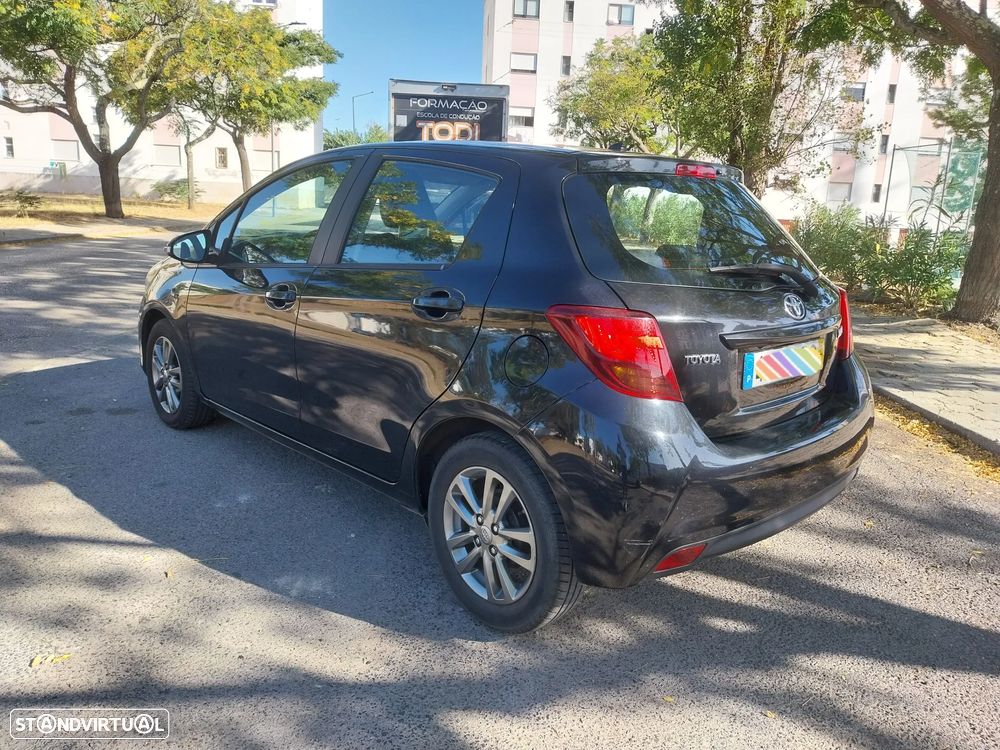 Toyota Yaris 1.0 VVT-i Comfort +PS Style +P.Techno - 17