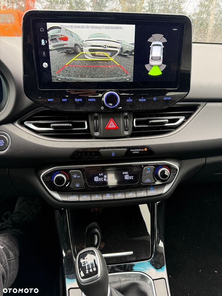 Hyundai i30 1.5 T-GDI 48V-Hybrid Advantage - 11