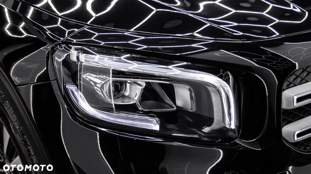Mercedes-Benz GLB 200 Style 7G-DCT - 11