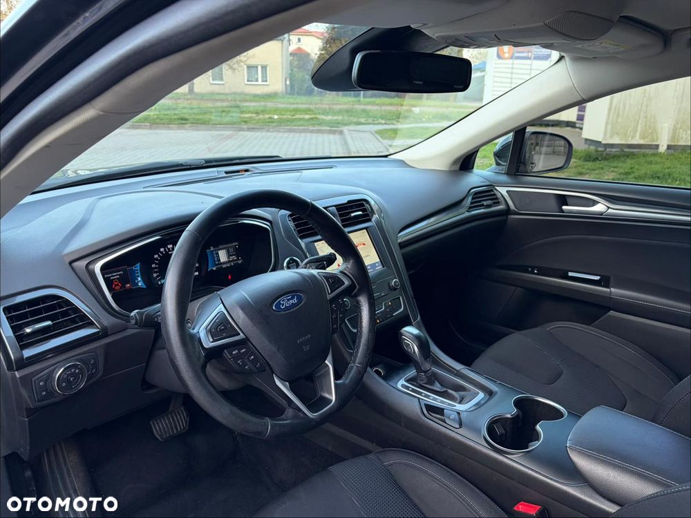 Ford Mondeo 2.0 Hybrid Titanium - 14