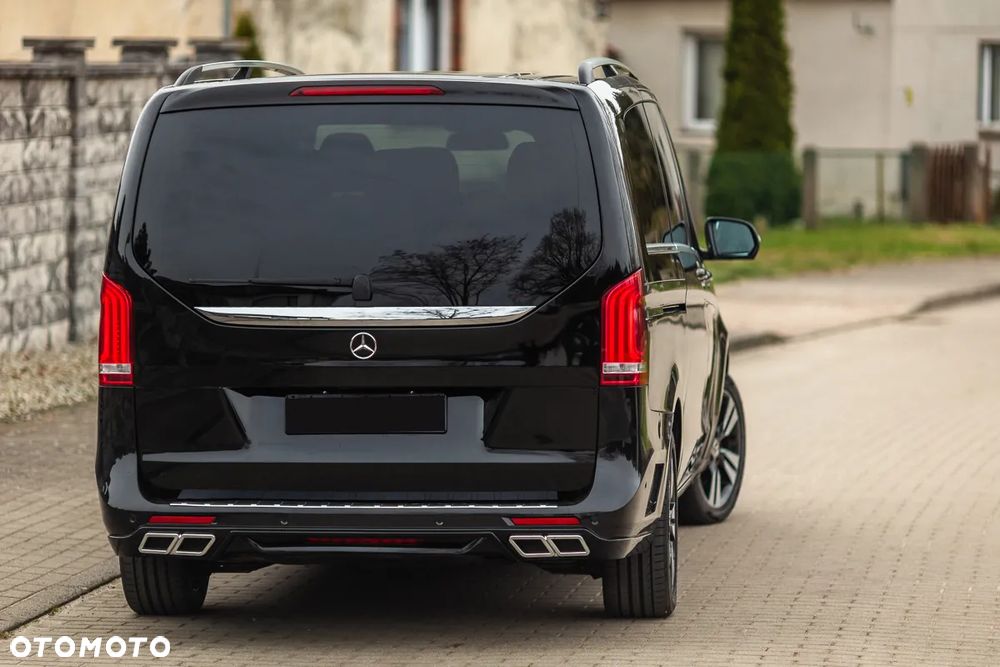 Mercedes-Benz Klasa V 300 d extralang 4Matic 9G-TRONIC Avantgarde - 11
