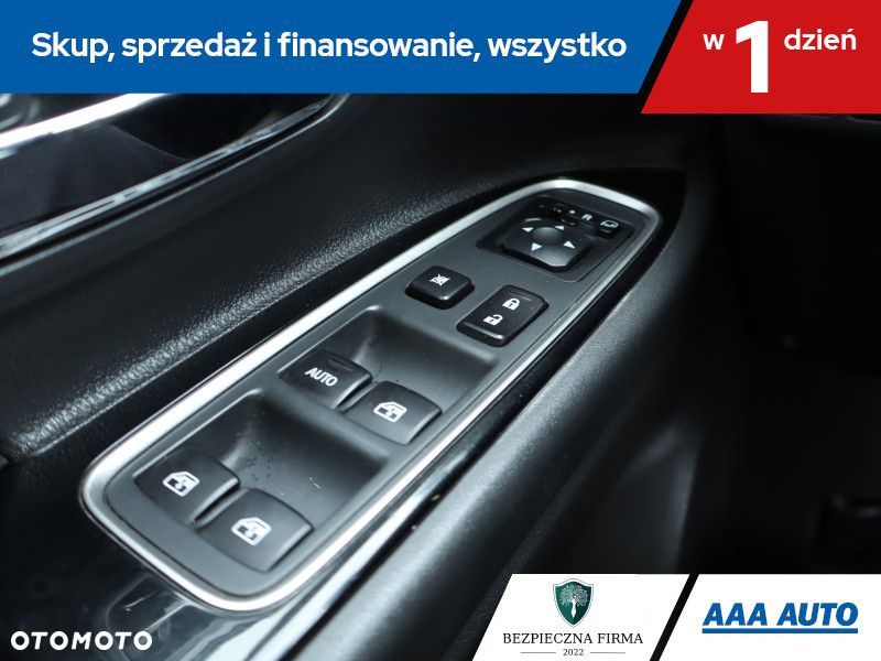 Mitsubishi Outlander - 18