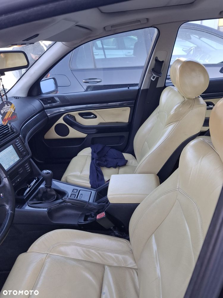 BMW Seria 5 - 16