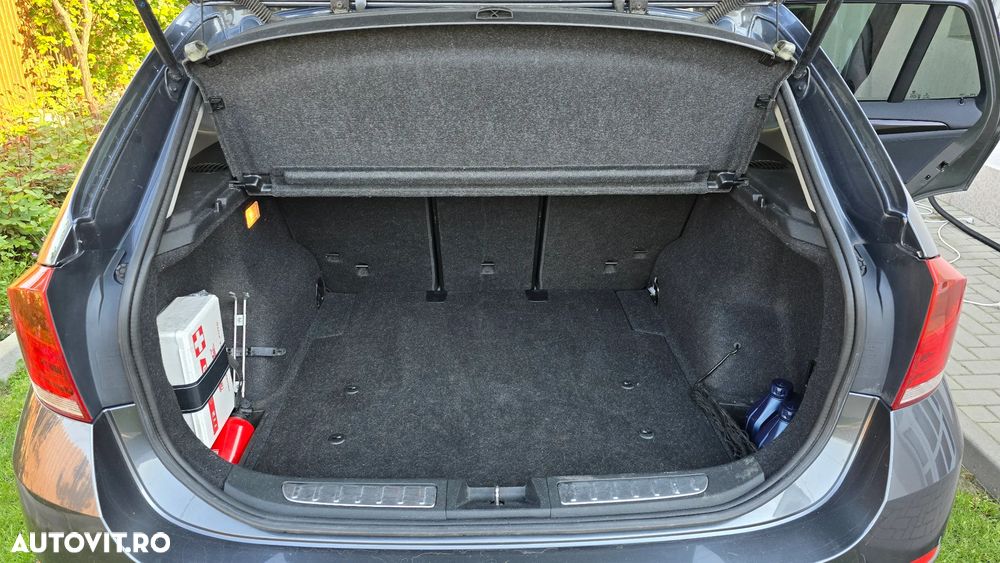 BMW X1 sDrive18d - 12