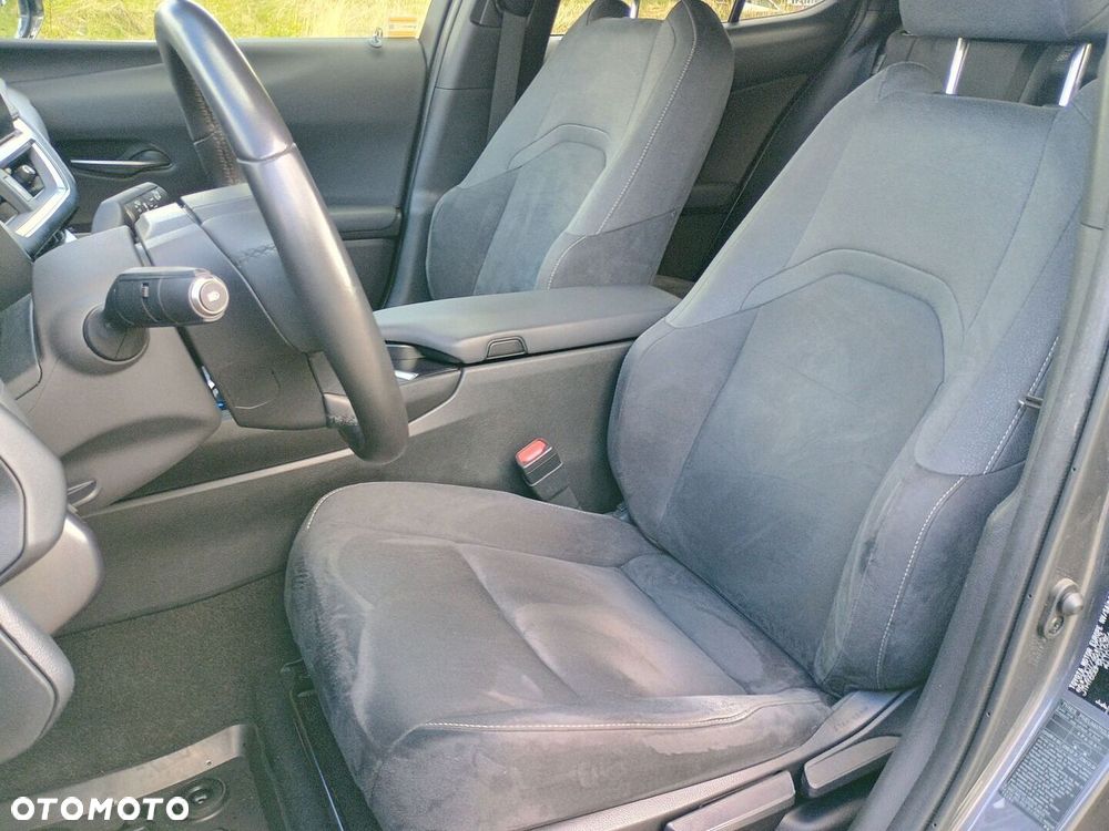 Lexus UX 250h GPF Business 2WD - 13