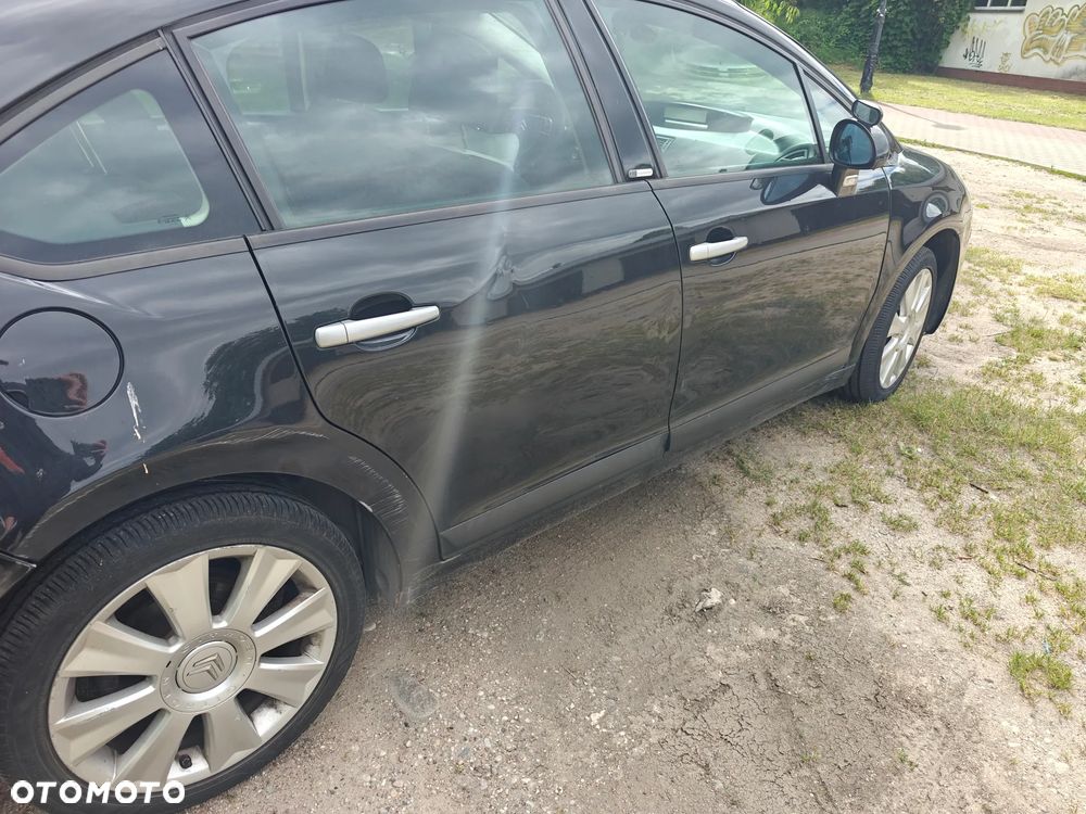 Citroën C4 2.0 16V Exclusive - 6