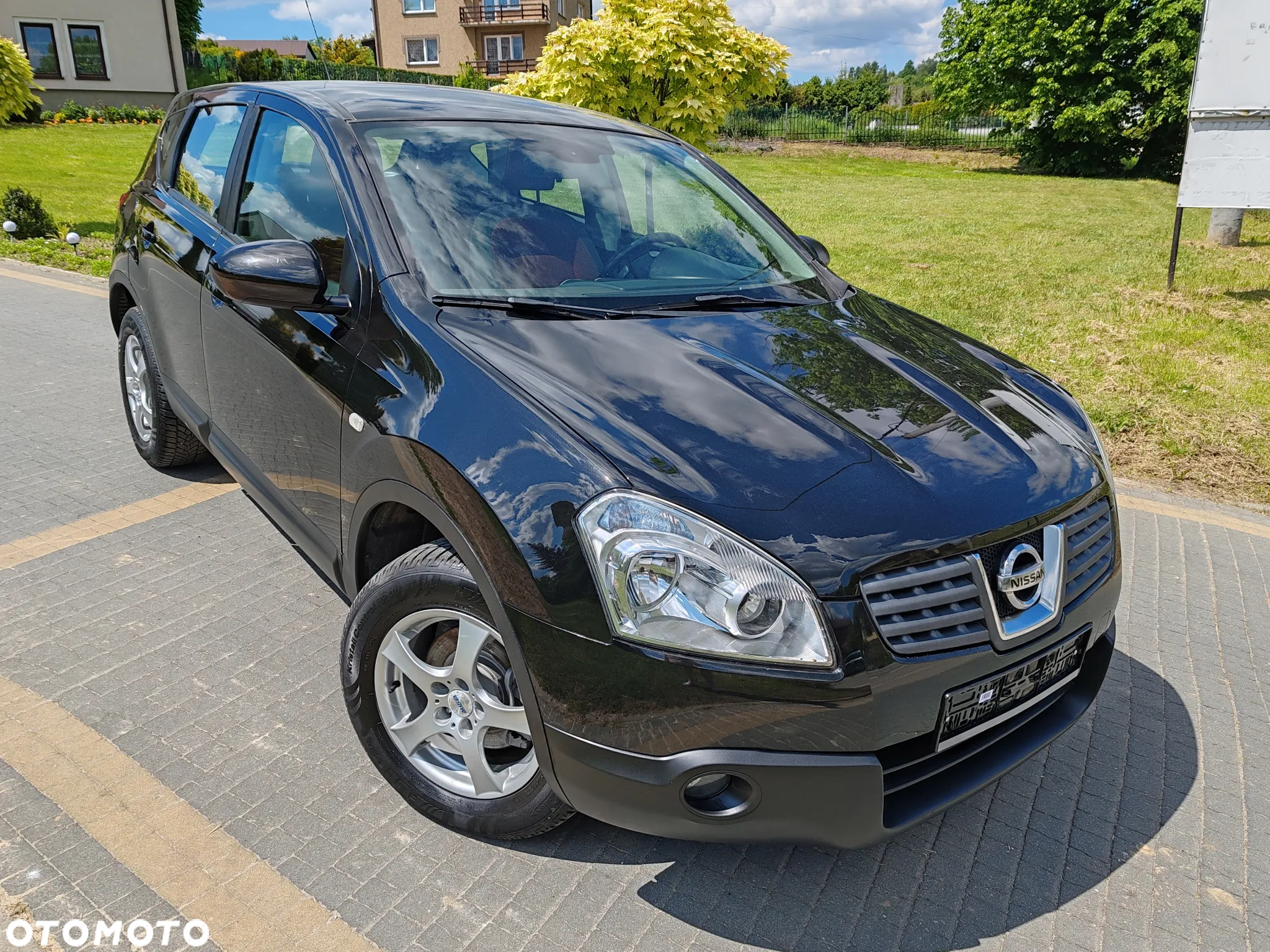 Nissan Qashqai - 2