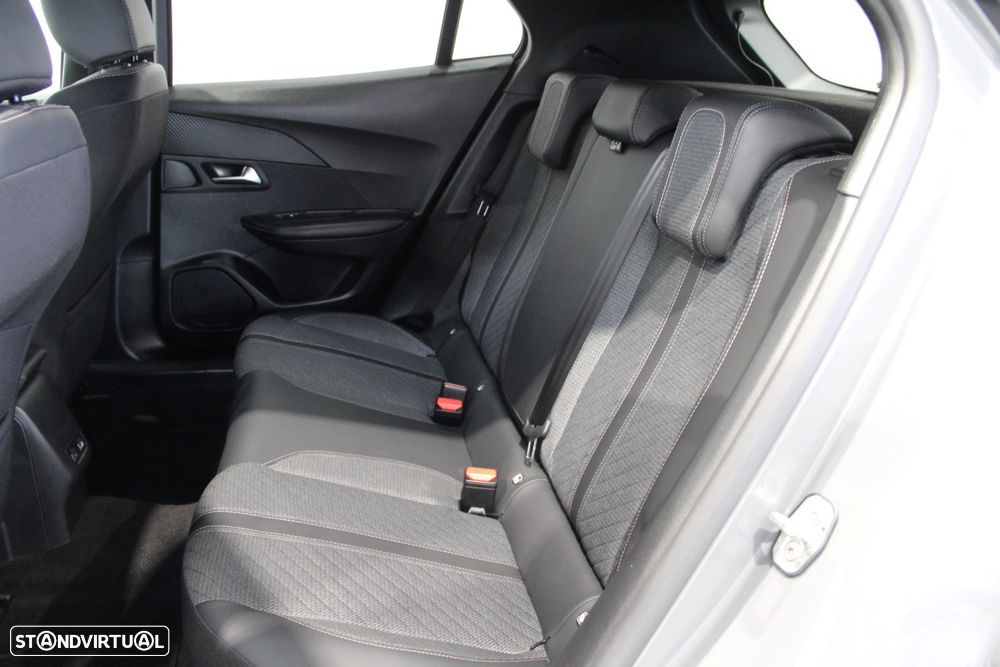 Peugeot 2008 1.2 Hybrid Allure e-DCS6 - 31