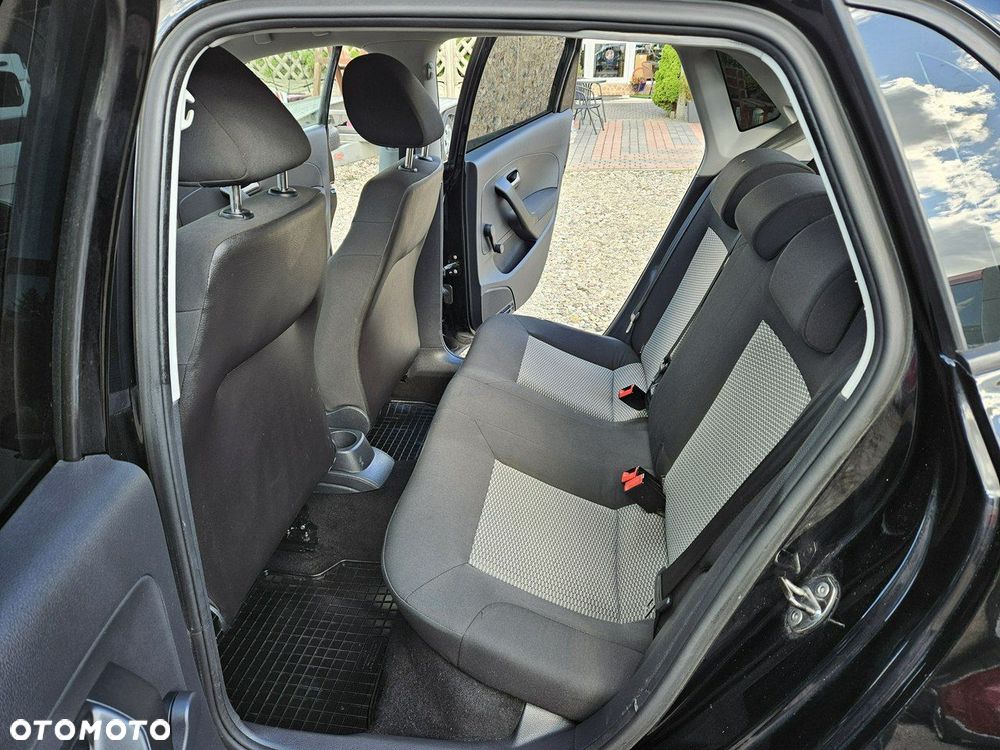 Volkswagen Polo - 9