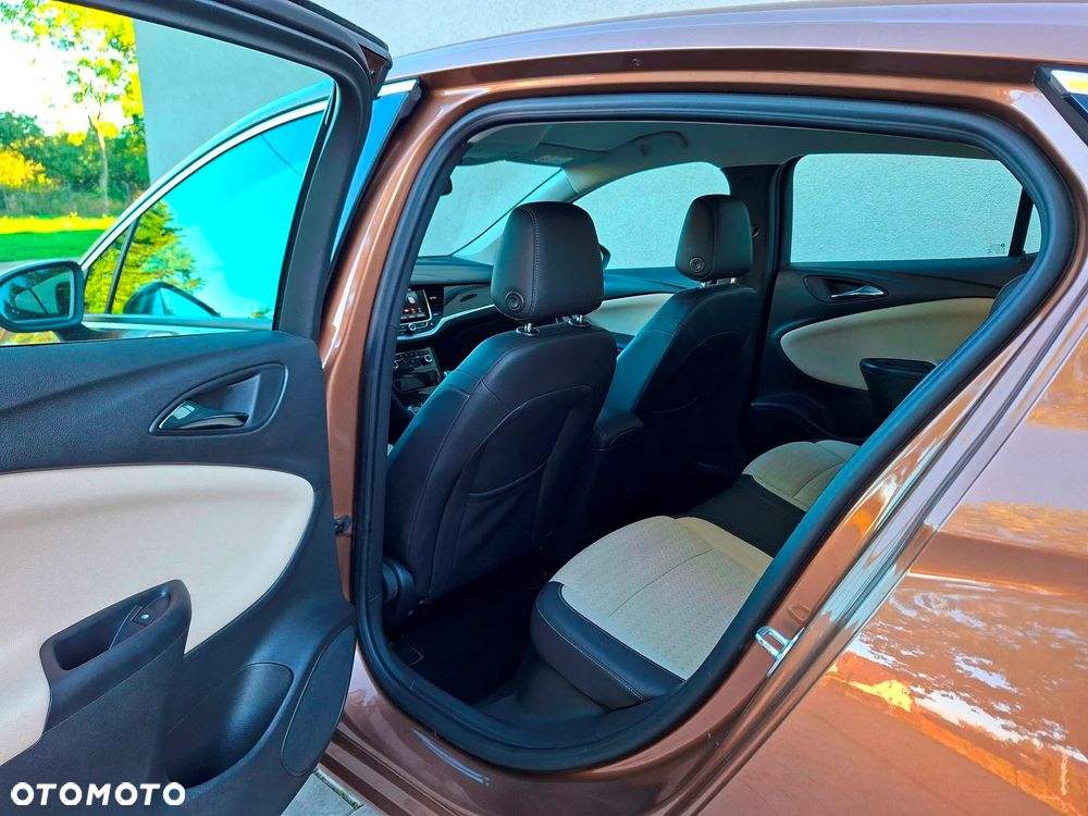 Opel Astra 1.4 Turbo Innovation - 21