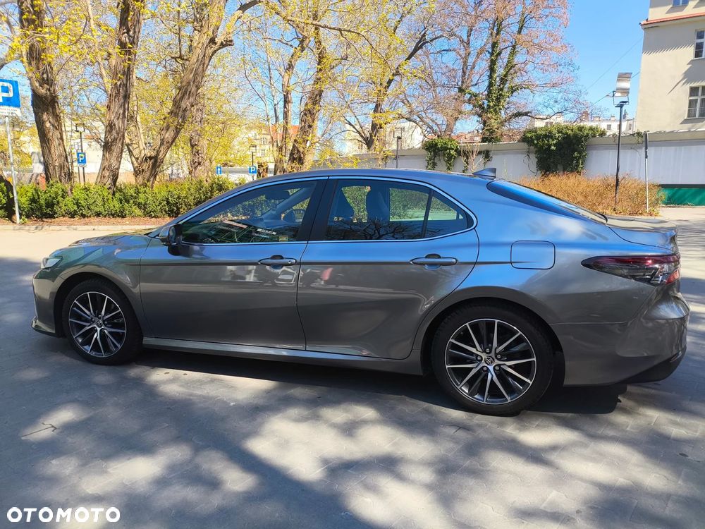 Toyota Camry 2.5 Hybrid Executive CVT - 11