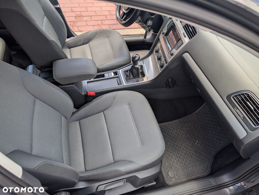 Volkswagen Golf 1.6 TDI BlueMotion Technology Comfortline - 22