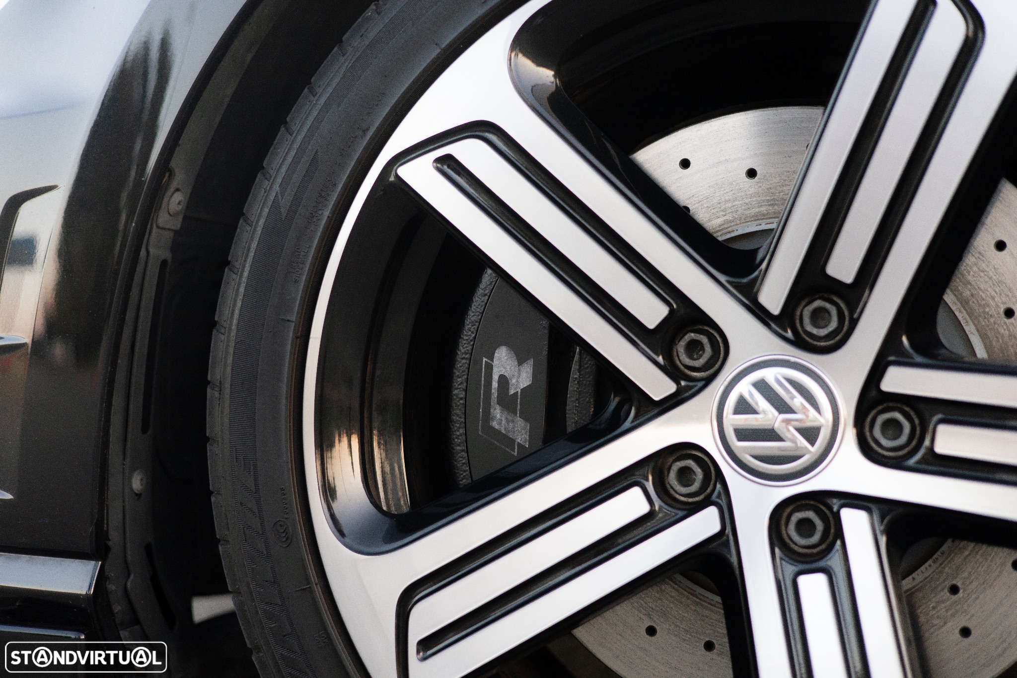 VW Golf 2.0 TSi R DSG - 19