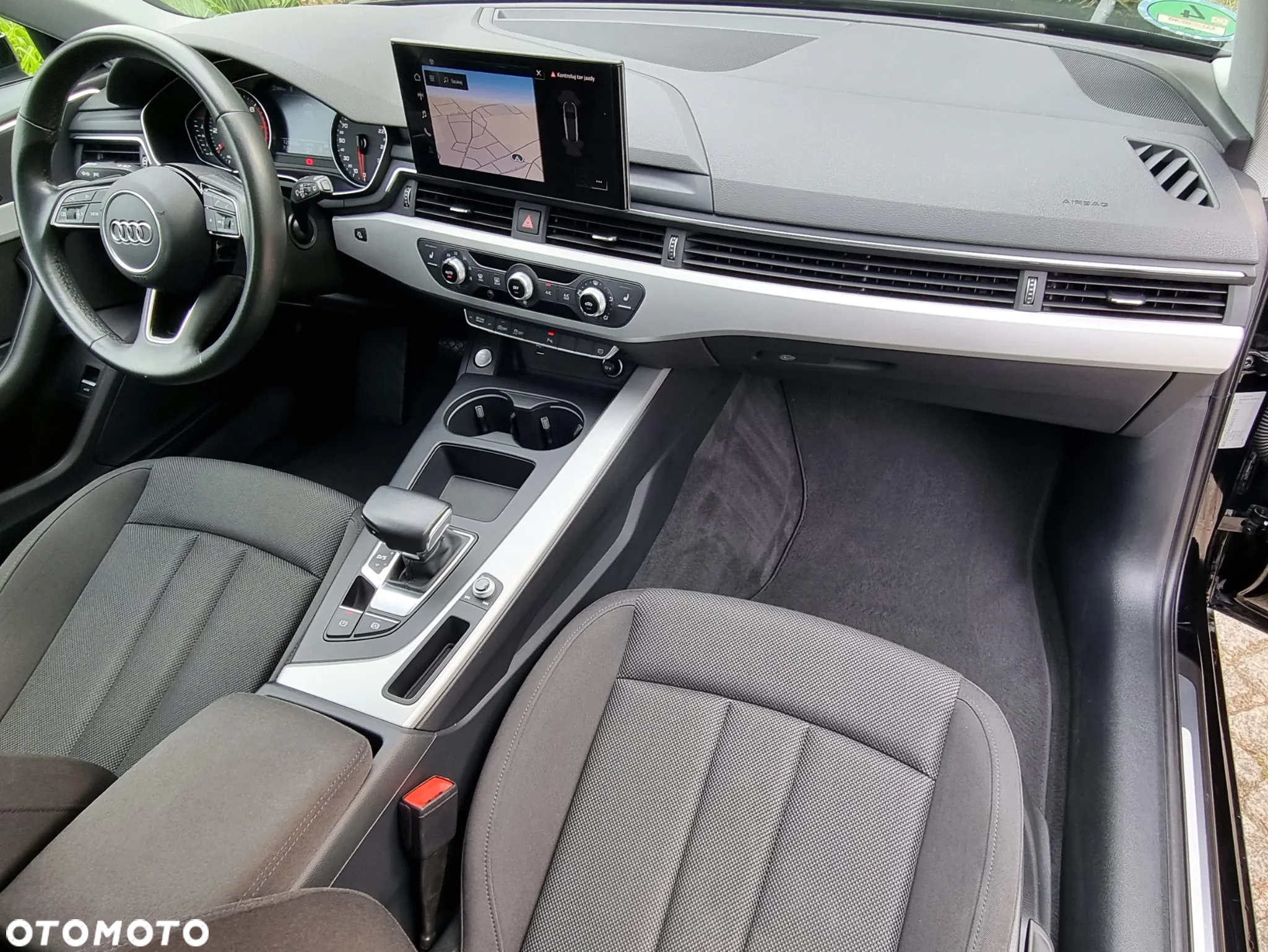 Audi A4 Avant 40 TFSI S tronic - 26