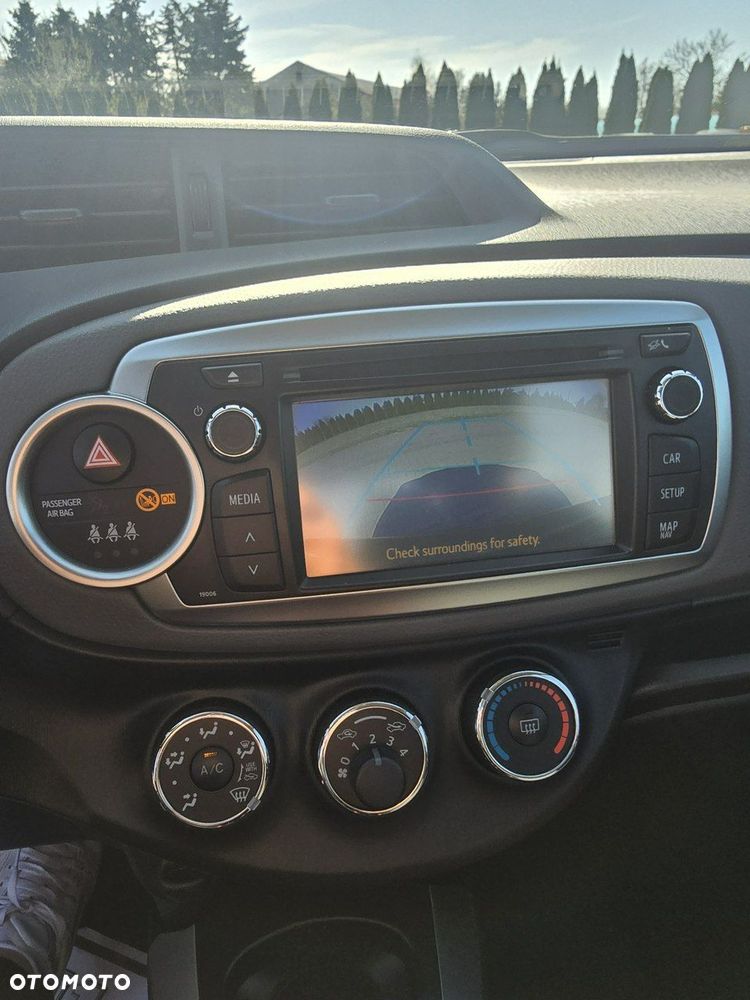 Toyota Yaris - 30