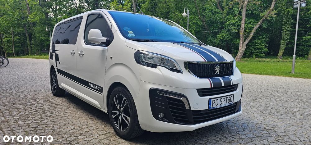Peugeot Traveller - 1