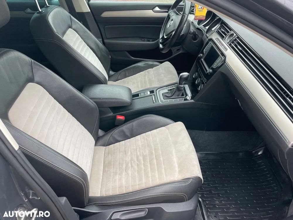 Volkswagen Passat Variant 2.0 TDI DSG Highline - 10