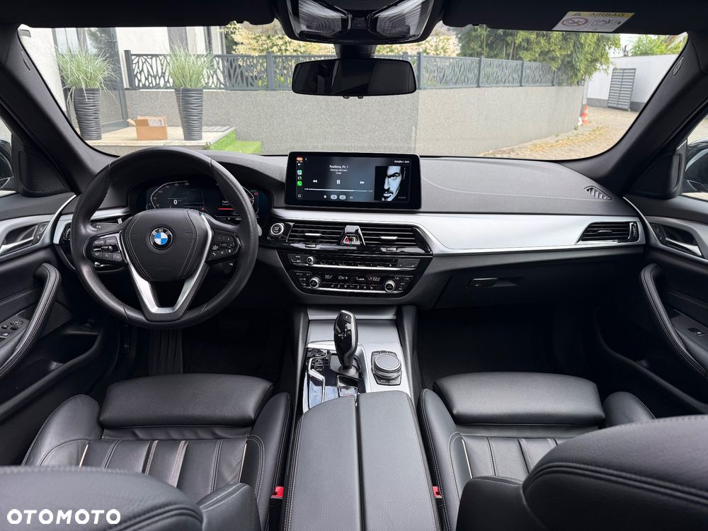 BMW Seria 5 518d Luxury Line sport - 23