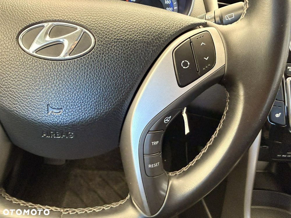 Hyundai i30 1.4 Fifa World Cup Edition - 19