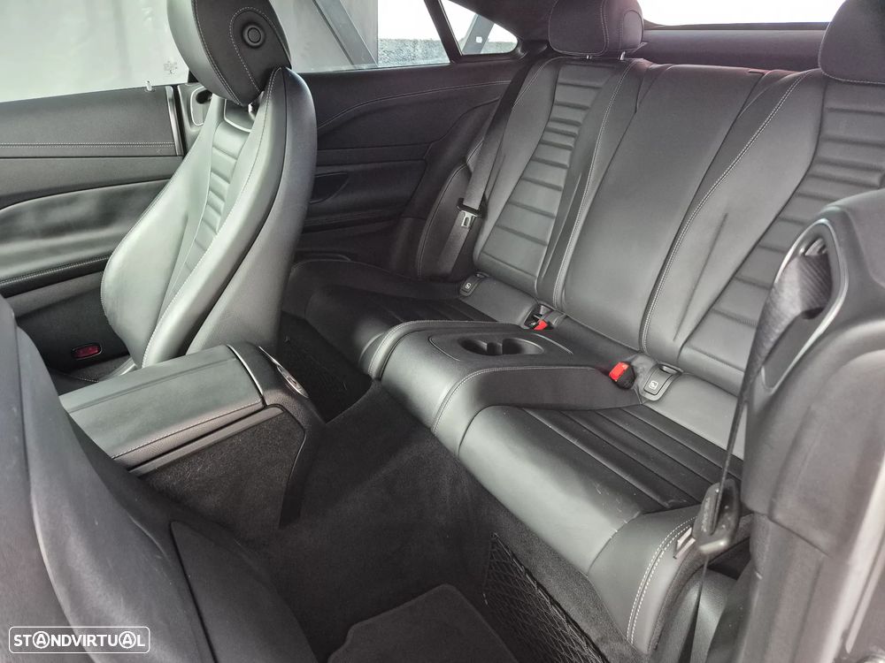 Mercedes-Benz E 220 d AMG Line - 21