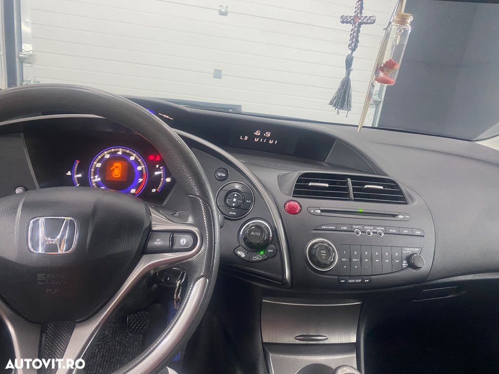 Honda Civic 1.4 i-VTEC MT Comfort - 15