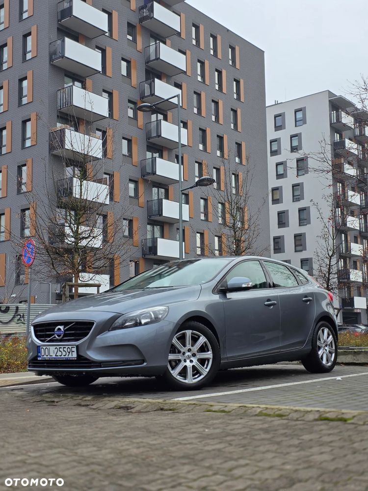 Volvo V40 - 22
