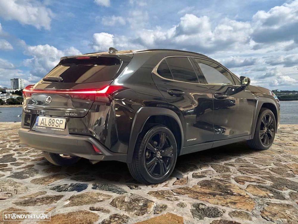 Lexus UX 250h Special Edition (LCA) - 34