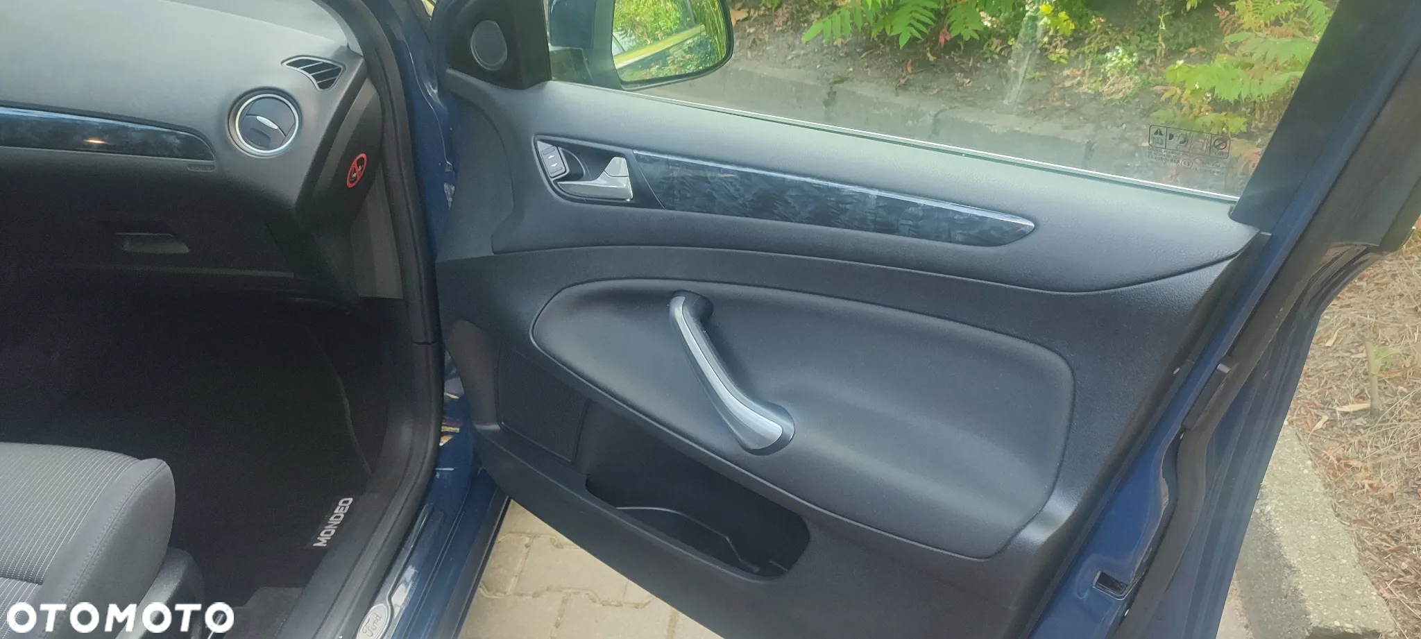 Ford Mondeo 1.6 T Ghia - 12