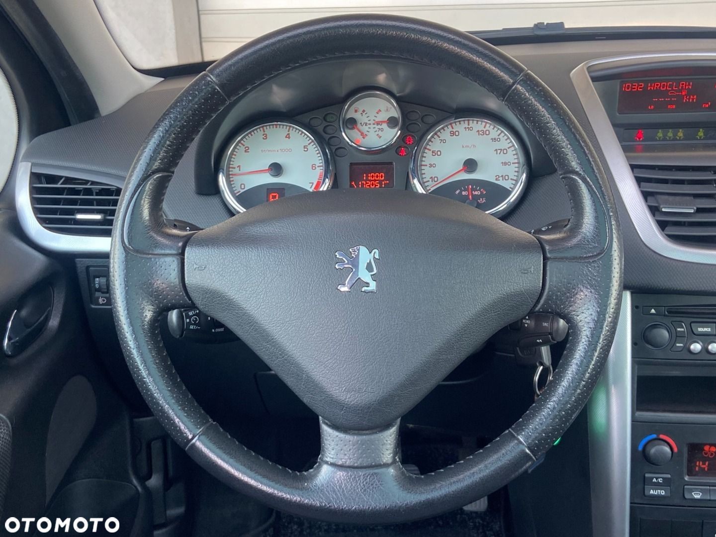 Peugeot 207 - 10