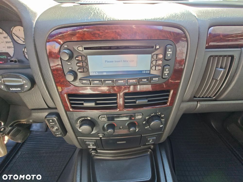 Jeep Grand Cherokee - 28