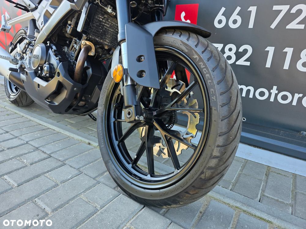 Yamaha MT - 24