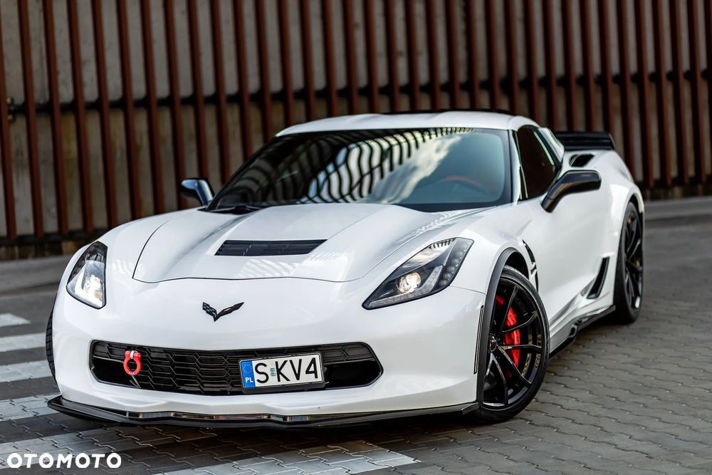 Chevrolet Corvette - 4