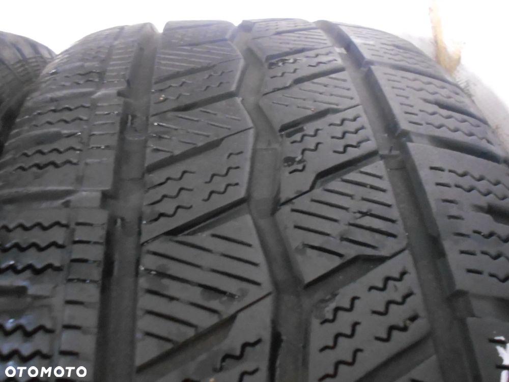 OPONY 215/65R15C HANKOOK WINTER I*CEPT LV DOT 4522 8MM - 4