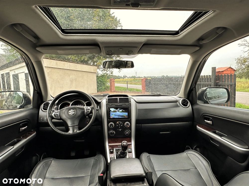 Suzuki Grand Vitara 2.0 De luxe - 9