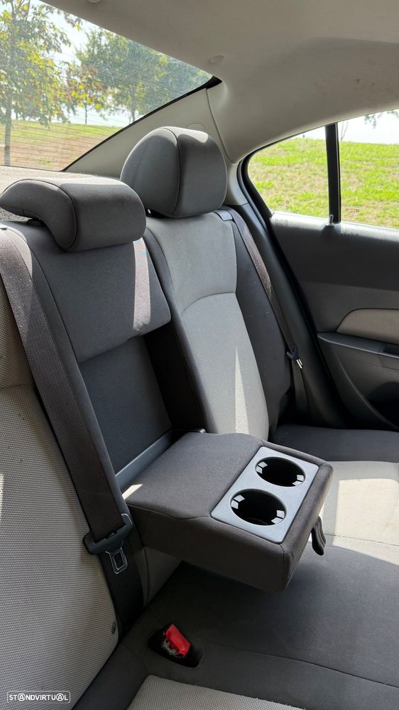 Chevrolet Cruze 2.0 VCDi LT - 26