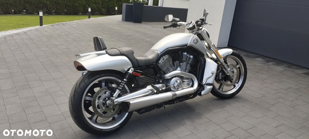 Harley-Davidson V-Rod Muscle - 3