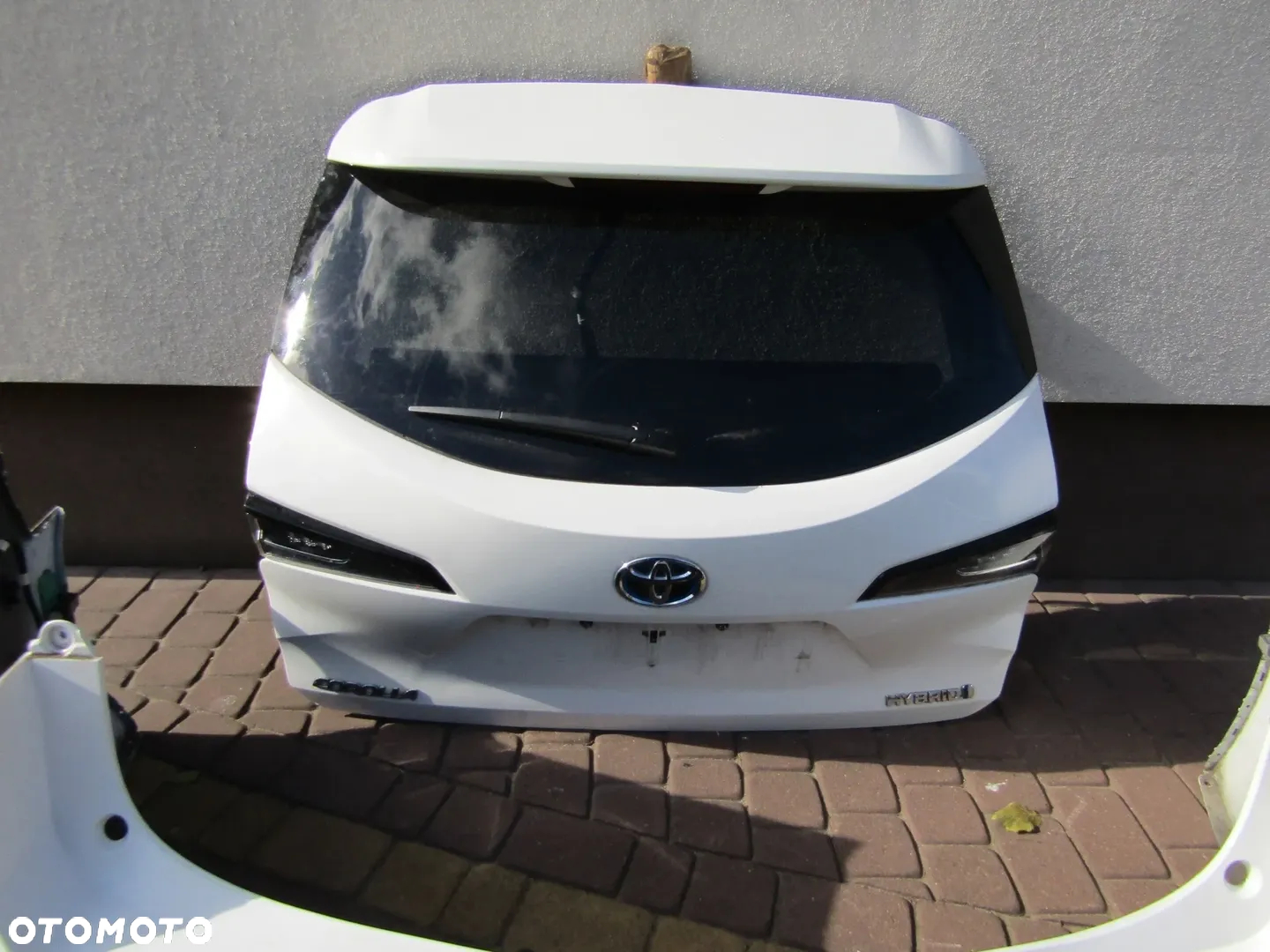 TOYOTA COROLLA E21 KLAPA ZDERZAK 20 24R  040 6PDC - 2