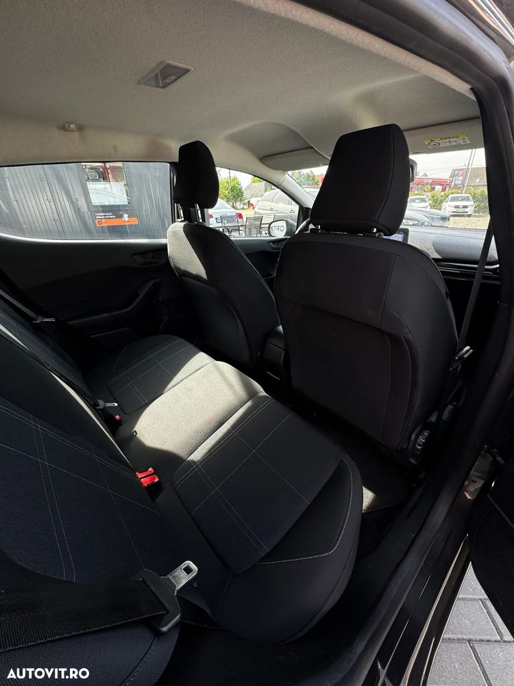 Ford Fiesta - 10
