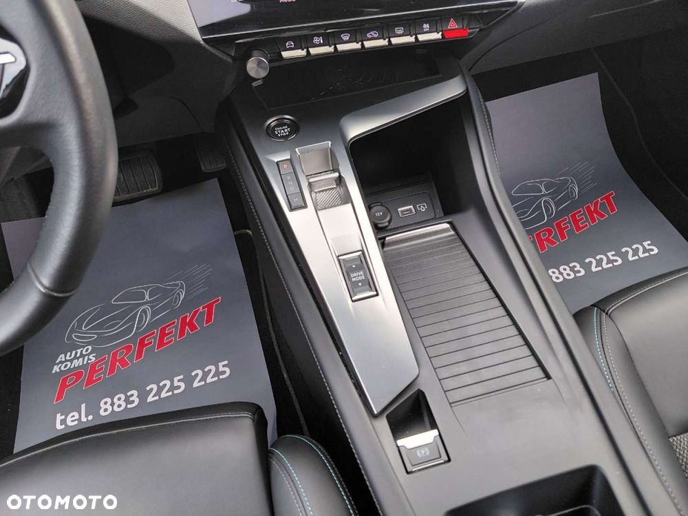 Peugeot 308 - 23