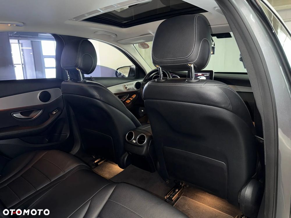 Mercedes-Benz Klasa C 200 4Matic 9G-TRONIC - 10