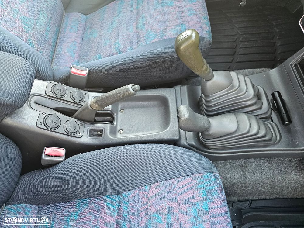 Mitsubishi Pajero Sport 3.0 V6 - 10
