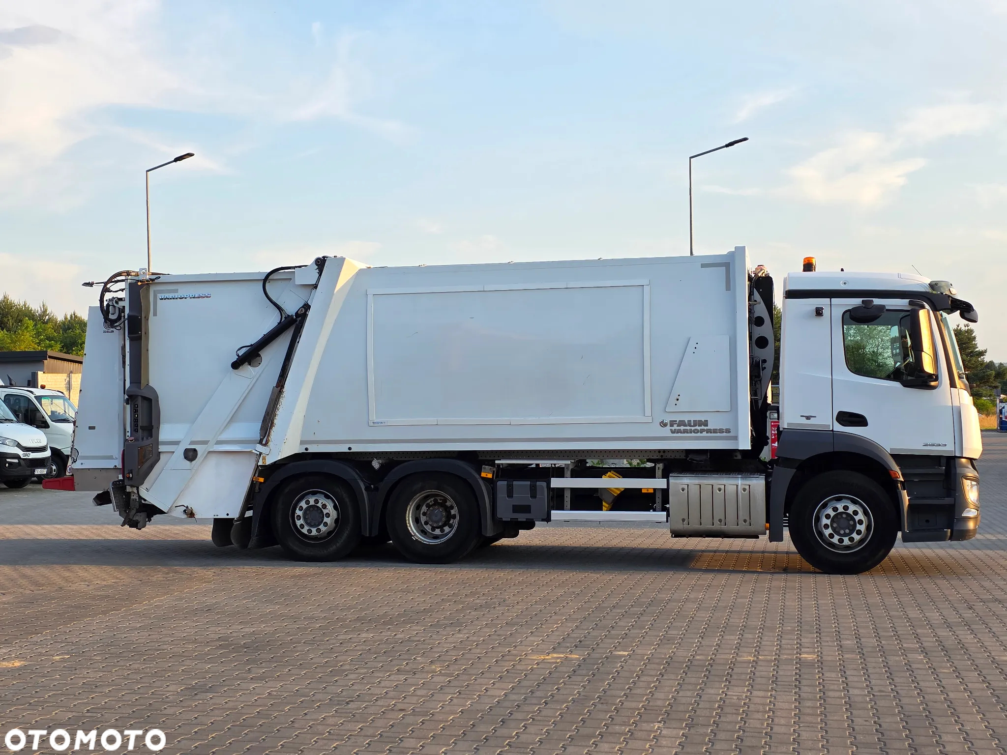Mercedes-Benz ANTOS 2633 FAUN Variopress 524 II EURO 6 z DE - 12
