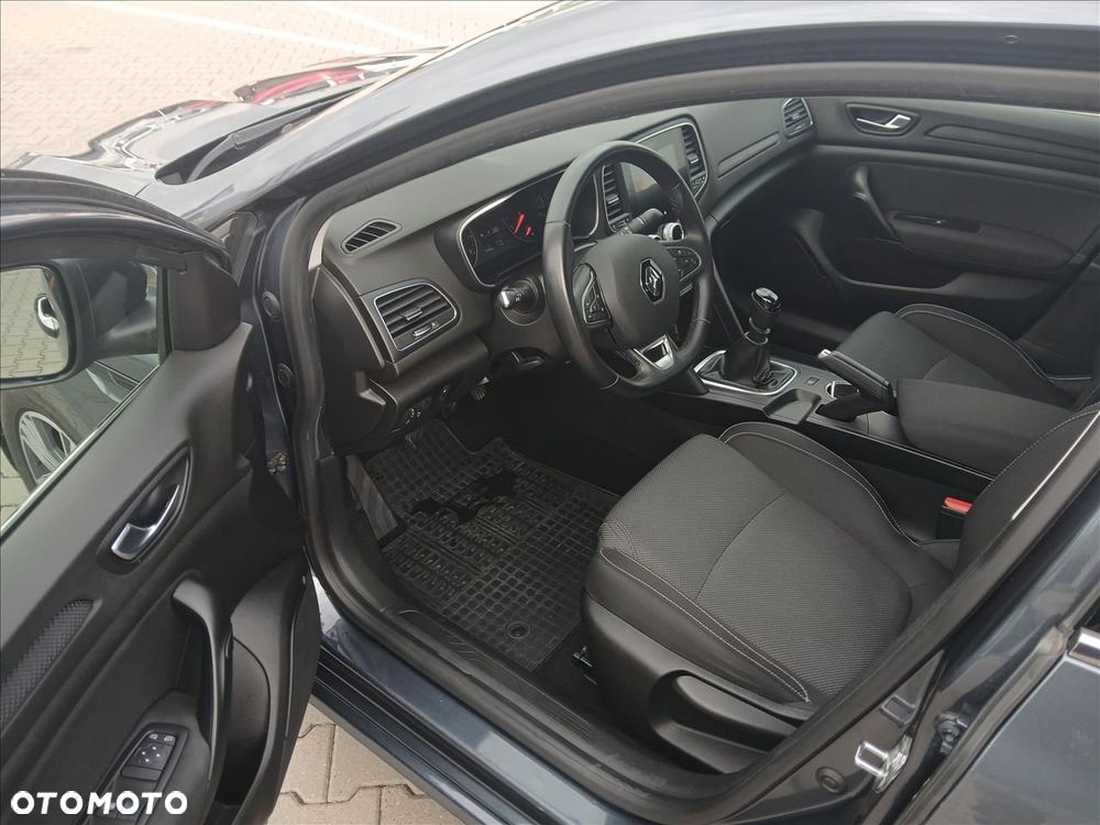 Renault Megane 1.3 TCe Zen - 8