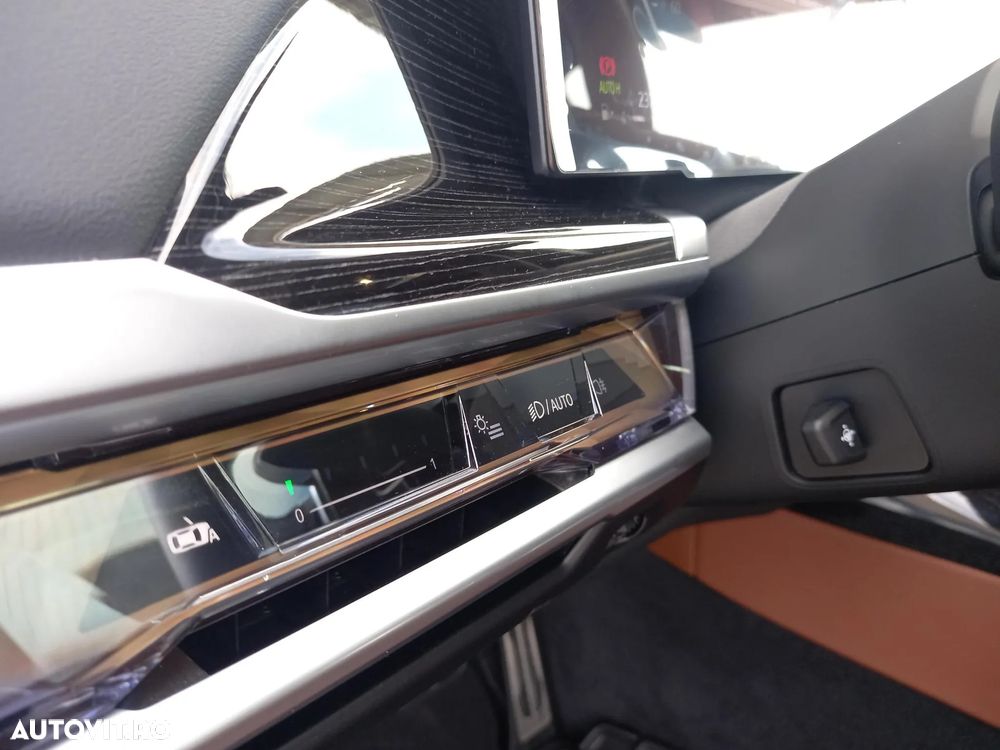 BMW Seria 7 740d xDrive MHEV - 19