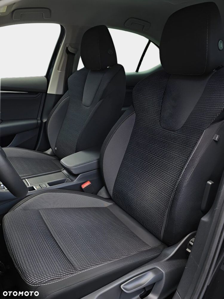 Skoda Octavia 2.0 TDI Selection DSG - 33