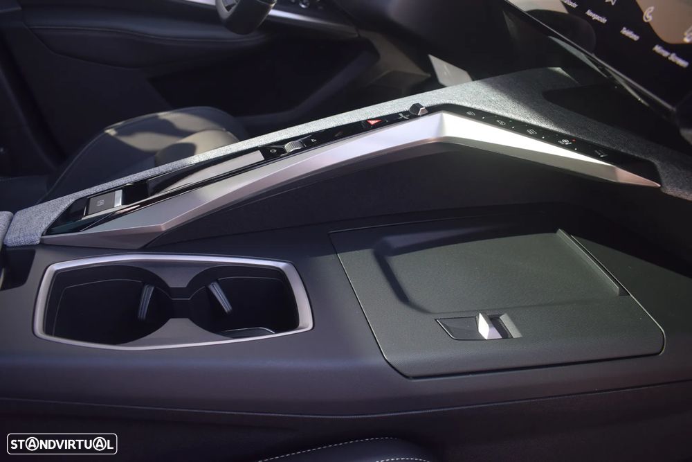 Peugeot 3008 Hybrid 145 e-DSC6 GT - 12