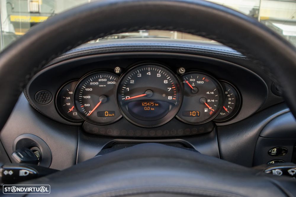 Porsche 911 (996) Turbo - 14